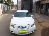 Cần bán xe Toyota Camry 2.4LE 2007 màu trắng