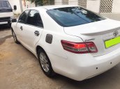 Cần bán xe Toyota Camry 2.4LE 2007 màu trắng