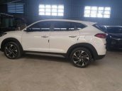 Bán Hyundai Tucson 1.6 Turbo facelift năm sản xuất 2019, màu trắng