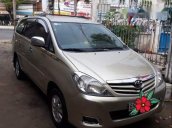 Cần bán lại xe Toyota Innova G sản xuất năm 2009, xe gia đình