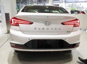 Cần bán Hyundai Elantra 2019, màu trắng, nhập khẩu, giá 580tr