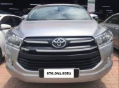 Xe Toyota Innova 2.0E năm 2016, màu bạc số sàn giá cạnh tranh