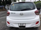 Cần bán Hyundai Grand i10 đời 2015, màu trắng, nhập khẩu chính chủ