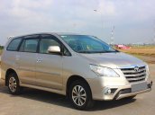 Bán Toyota Innova số sàn 2015 vàng kim, xe chính chủ