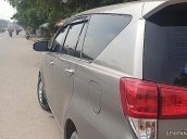 Bán Toyota Innova năm 2017, màu xám, xe đẹp 