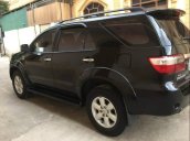 Chính chủ bán Toyota Fortuner đời 2011, màu đen