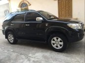 Chính chủ bán Toyota Fortuner đời 2011, màu đen