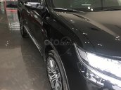 Cần bán Mitsubishi Outlander 2.0 CVT sản xuất năm 2019, màu đen