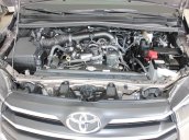 Bán xe Toyota Innova E 2.0MT sản xuất 2018, màu xám số sàn