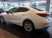 Cần bán Mazda 3 năm 2019, màu trắng, 649tr