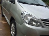 Bán Toyota Innova đời 2009, màu vàng, nhập khẩu  