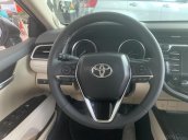 Bán Camry 2.5Q màu trắng giao ngay tháng 11