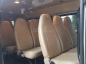 Gia đình cần bán Ford Transit 2015 số sàn, máy dầu, màu hồng phấn