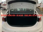 Bán Hyundai Accent sản xuất năm 2019, màu trắng, tặng kèm phụ kiện khi mua xe, hỗ trợ vay vốn 80%, LH 0902.965.732