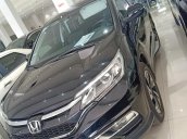 Bán xe Honda CR V 2.4AT sản xuất cuối 2015, bản full opition, màu đen, xe còn rất mới, rất đẹp