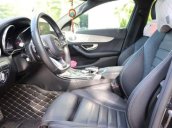 Bán Mercedes C300 năm 2018, màu đen, nhập khẩu  