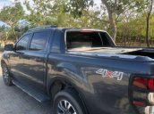 Gia đình bán Ford Ranger đời 2016, màu xám