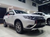 Mitsubishi Huế - Cần bán 7 chỗ Mitsubishi Outlander, tại Huế giá rẻ, khuyến mãi khủng, giá tốt, liên hệ 0934.674.616