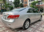 Cần bán xe Toyota Camry 2.4G 2009, màu bạc, 545tr