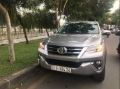 Bán Toyota Fortuner đời 2017, màu bạc, nhập khẩu