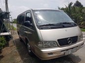 Cần bán lại xe Mercedes năm sản xuất 2004, 4 vỏ mới, 2 ghế quay 360°