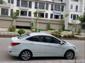 Bán Hyundai Accent MT đời 2011, màu trắng, chính chủ