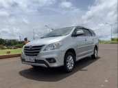 Bán Toyota Innova 2014, màu bạc  