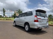 Bán Toyota Innova 2014, màu bạc  