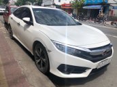 Bán ô tô Honda Civic 1.5L 2017, màu trắng, nhập khẩu xe còn rất mới, bán 815 triệu