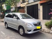 Cần bán Toyota Innova năm 2012, màu bạc chính chủ