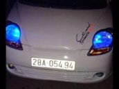 Bán xe Chevrolet Spark đời 2010, màu trắng, nhập khẩu, đã lên full đồ