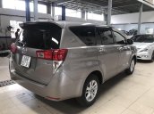 Bán Toyota Innova 2.0E màu nâu titan, số sàn, sản xuất 2017 mẫu mới một chủ