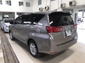 Bán Toyota Innova 2.0E màu nâu titan, số sàn, sản xuất 2017 mẫu mới một chủ