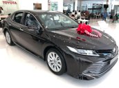 Bán xe Toyota Camry 2019, màu đen, nhập khẩu. Giao ngay