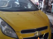 Bán xe Chevrolet Spark sản xuất 2015, màu vàng, nhập khẩu