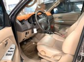 Bán ô tô Toyota Fortuner G đời 2009, màu xám số sàn