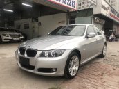 Cần bán xe BMW 3 Series 325i sản xuất năm 2010, màu bạc, nhập khẩu nguyên chiếc xe gia đình, giá 495tr