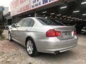 Cần bán xe BMW 3 Series 325i sản xuất năm 2010, màu bạc, nhập khẩu nguyên chiếc xe gia đình, giá 495tr