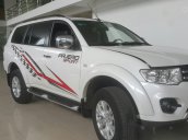 Bán Mitsubishi Pajero Sport 2.5MT màu trắng camay, số sàn, máy dầu sản xuất 2016, biển Sài Gòn