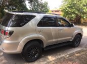 Bán Toyota Fortuner đời 2016, màu bạc xe gia đình