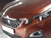 Gia đình bán lại xe Kia Sedona đời 2016, màu nâu