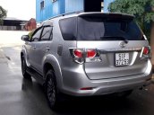 Bán Toyota Fortuner đời 2015, màu bạc