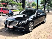 Bán xe Mercedes E200 sản xuất 2018, model 2019, màu đen, nhập khẩu nguyên chiếc