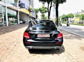 Bán xe Mercedes E200 sản xuất 2018, model 2019, màu đen, nhập khẩu nguyên chiếc