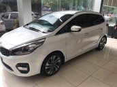 Cần bán Kia Rondo đời 2019, màu trắng, số sàn, giá bán 609tr