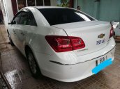 Cần bán xe Chevrolet Cruze năm 2016, màu trắng, nhập khẩu