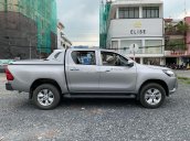 Bán Toyota Hilux năm 2016, màu bạc, nhập khẩu, xe đẹp không đâm đụng