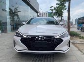 Bán Hyundai Elantra năm sản xuất 2019, màu trắng