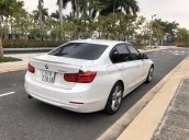 Cần bán xe BMW 3 Series 320i năm sản xuất 2014, màu trắng, giá chỉ 860 triệu