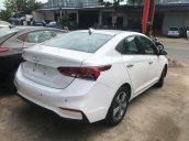 Cần bán Hyundai Accent AT đời 2019, màu trắng, có sẵn giao ngay